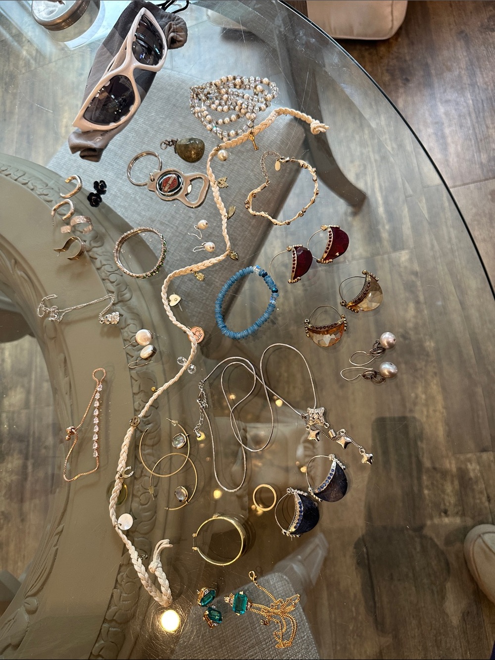 Assorted jewelry